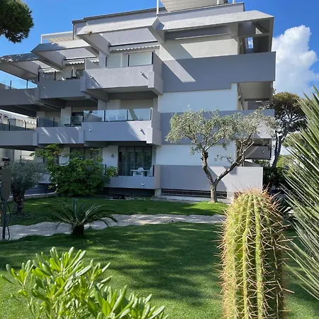 Appartamenti Carinzia Fronte Mare - Flexrent Immobiliare Abissinia *