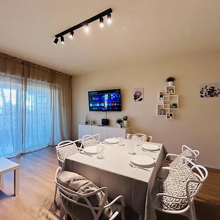 Appartamenti Carinzia Fronte Mare - Flexrent Immobiliare Abissinia * 里乔内