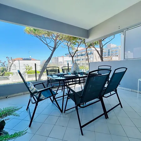 Carinzia Fronte Mare - Flexrent Immobiliare Abissinia