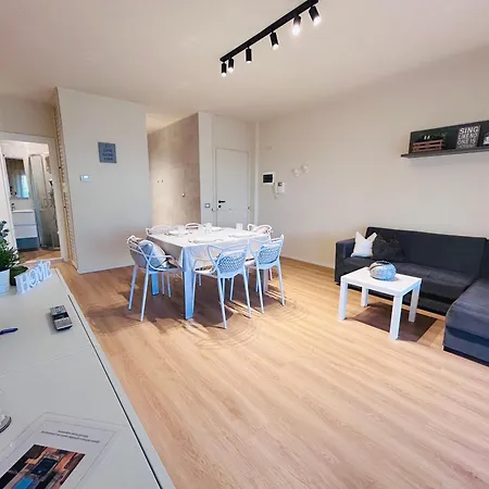 Carinzia Fronte Mare - Flexrent Immobiliare Abissinia Apartament