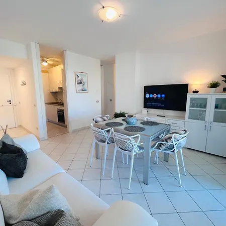 Apartament Carinzia Fronte Mare - Flexrent Immobiliare Abissinia Riccione