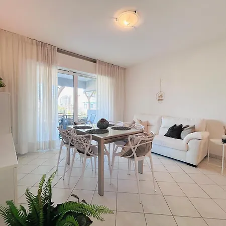 Apartament Carinzia Fronte Mare - Flexrent Immobiliare Abissinia Riccione