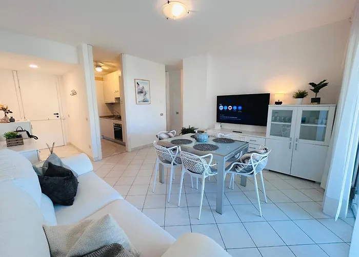 Apartament Carinzia Fronte Mare - Flexrent Immobiliare Abissinia Riccione