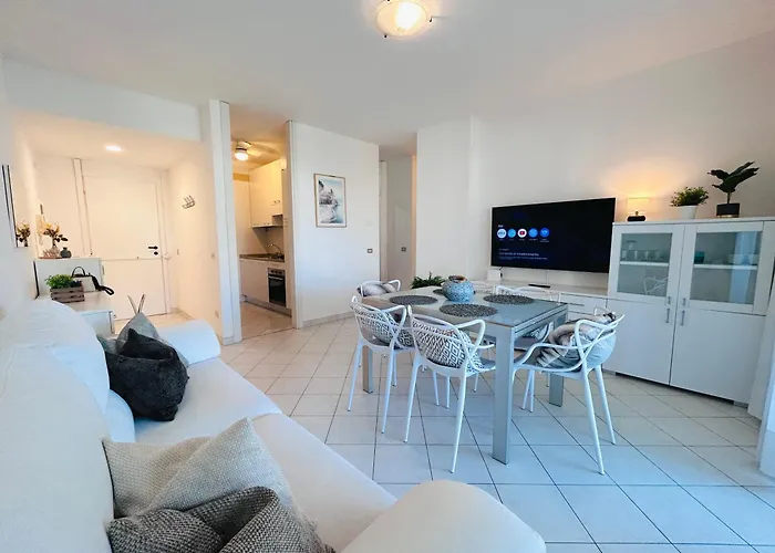 Carinzia Fronte Mare - Flexrent Immobiliare Abissinia * Riccione